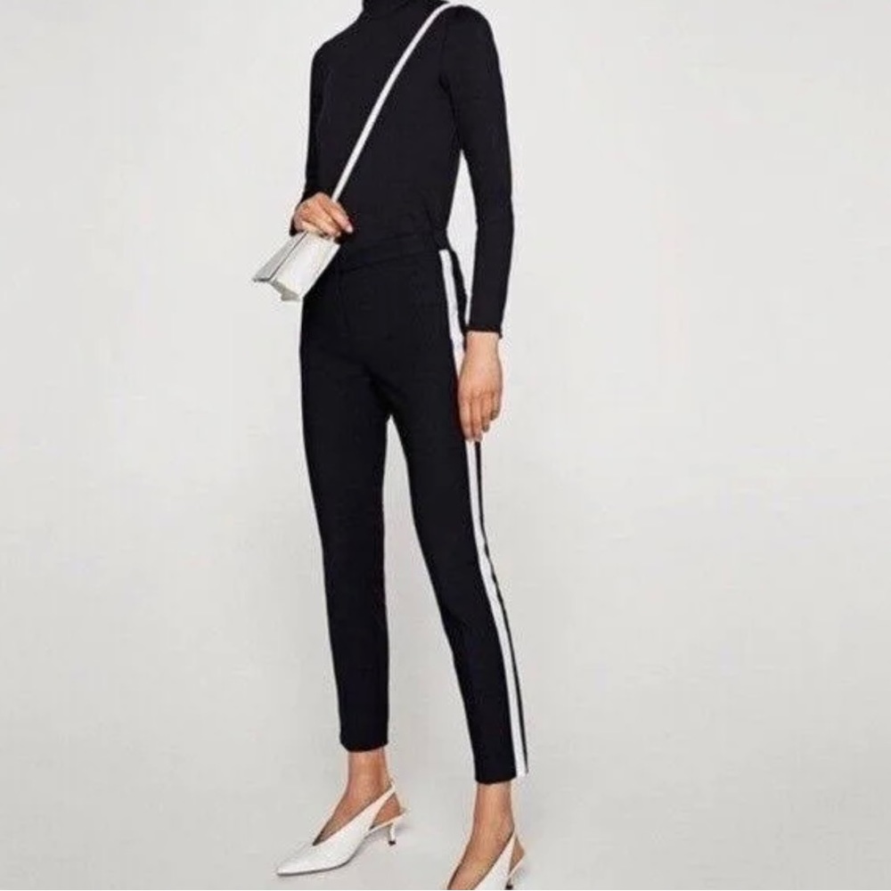 Zara Trafulac side stripe joggers. Size XS